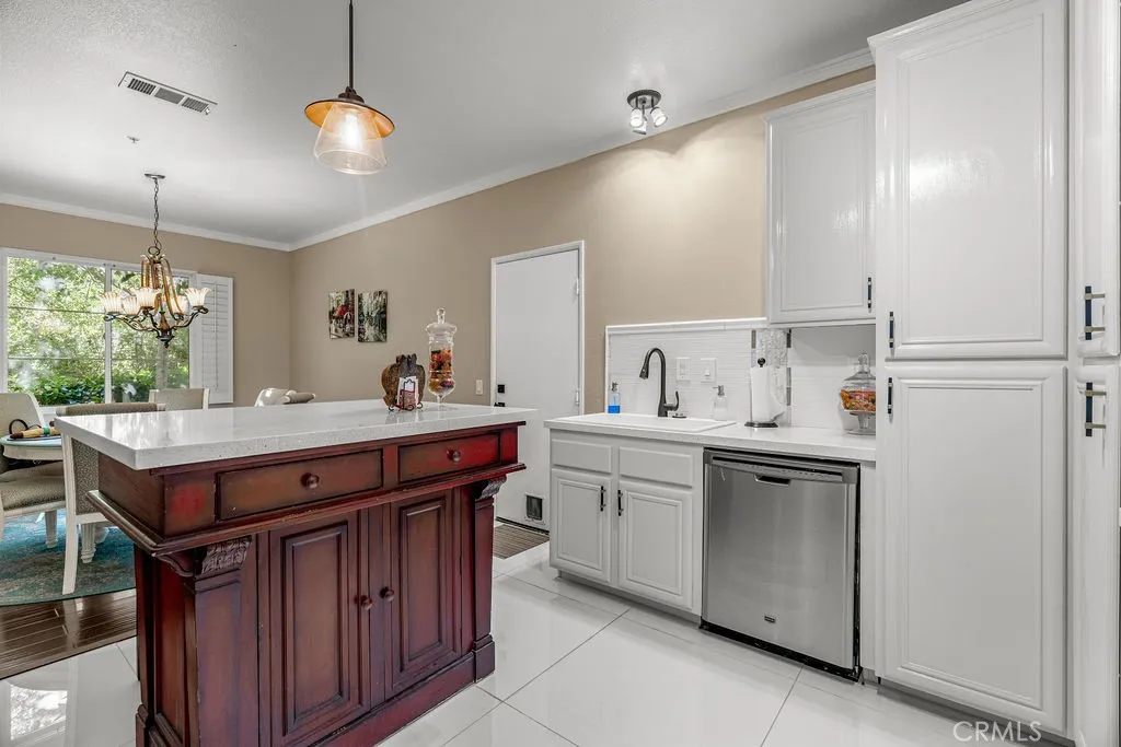 1360 Ashton Park Lane, Newbury Park, California 91320 home-pic-8