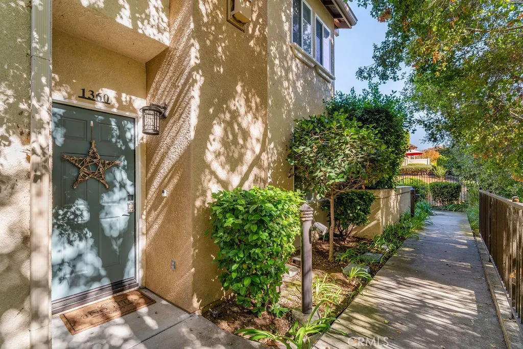 1360 Ashton Park Lane, Newbury Park, California 91320 home-pic-40