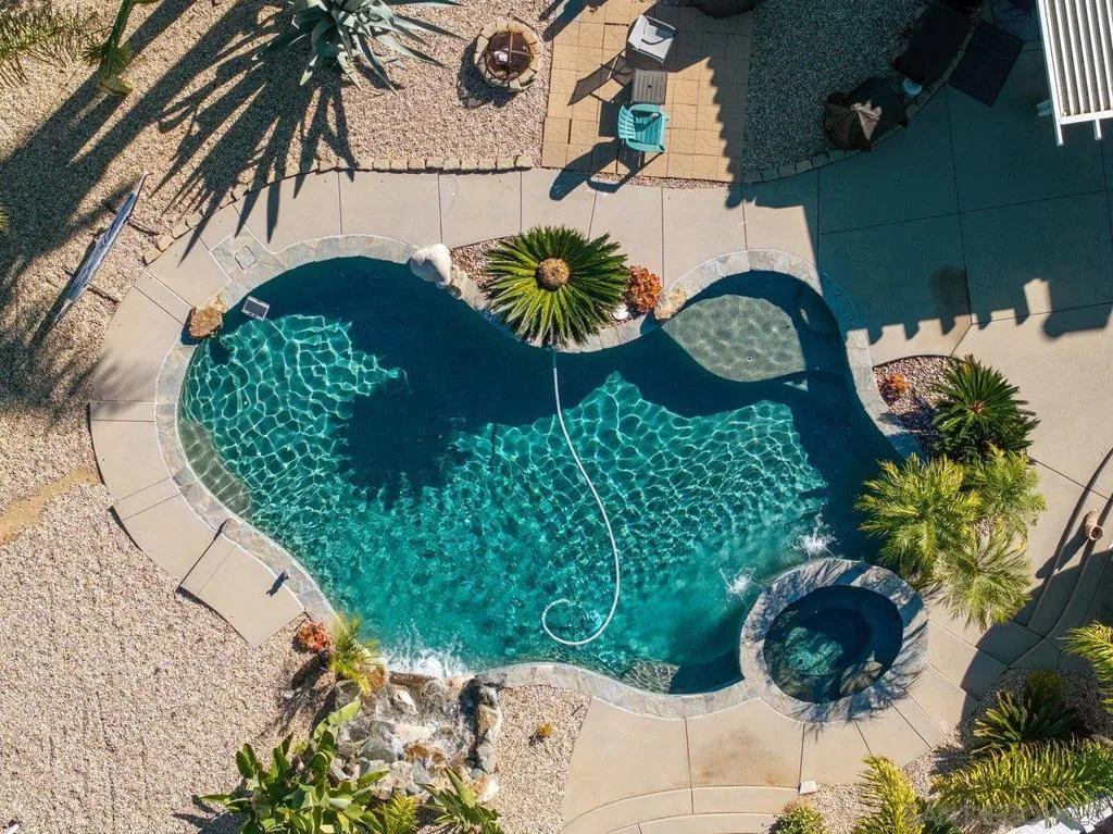 26025 Jack Rabbit Acres, Escondido, California 92026 home-pic-4
