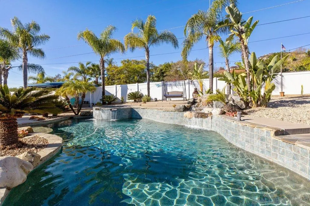 26025 Jack Rabbit Acres, Escondido, California 92026 home-pic-3