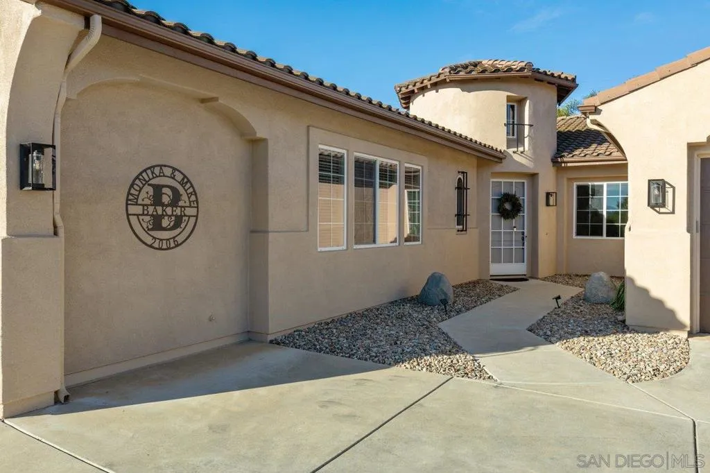 26025 Jack Rabbit Acres, Escondido, California 92026 home-pic-5