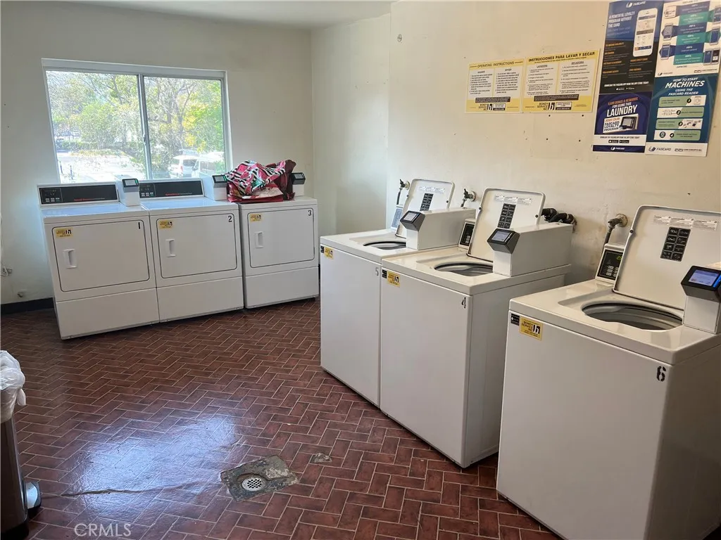 5460 White Oak G101, Encino, California 91316 home-pic-5