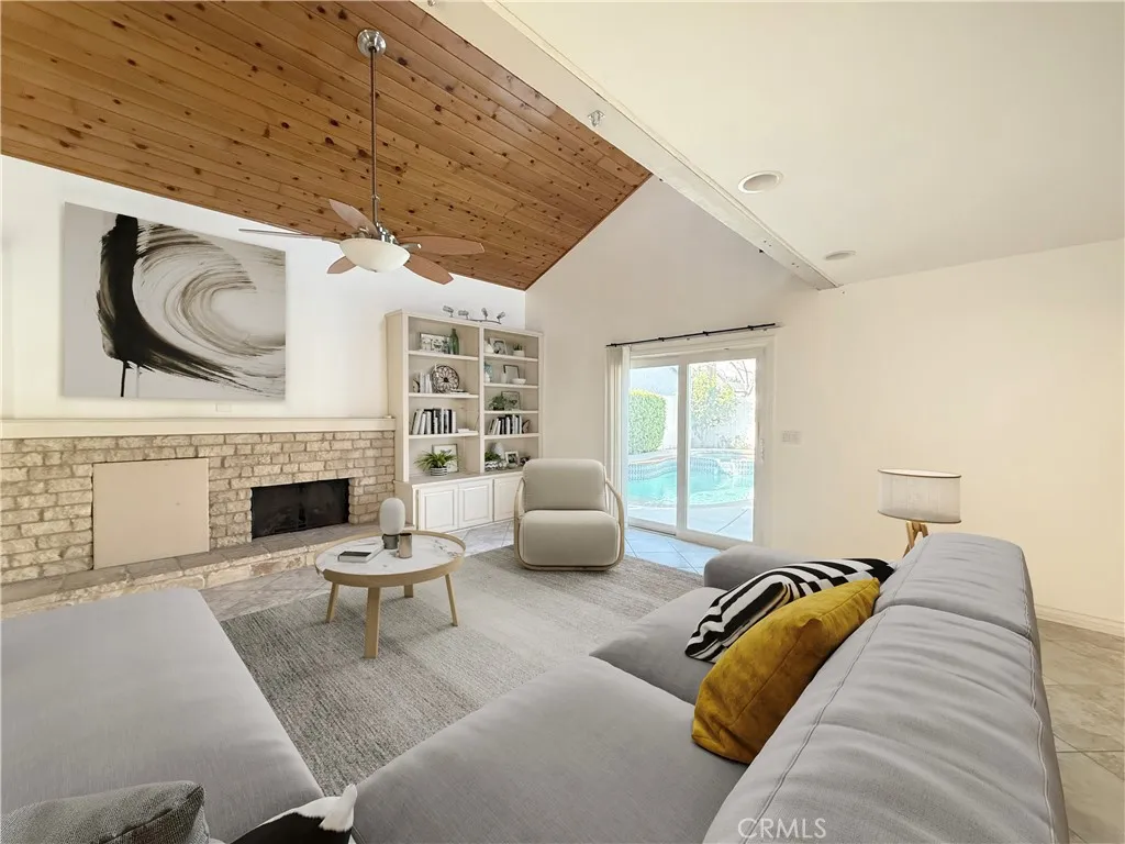 2123 Earnshaw Drive, Placentia, California 92870 home-pic-12