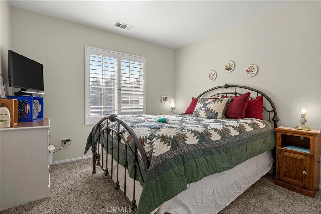1218 N Larkspur Lane, Beaumont, California 92223 home-pic-15