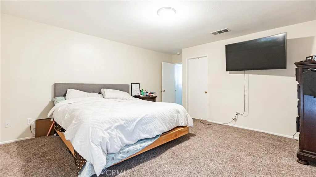 22993 Eyota, Apple Valley, California 92308 home-pic-17