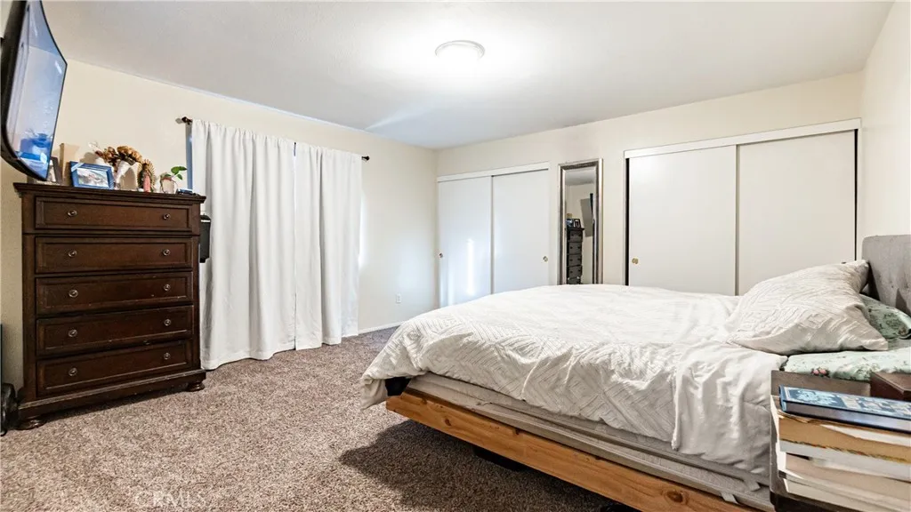22993 Eyota, Apple Valley, California 92308 home-pic-18