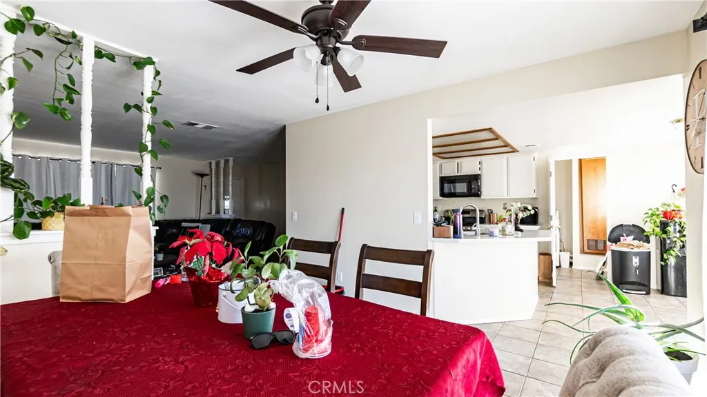 22993 Eyota, Apple Valley, California 92308 home-pic-9