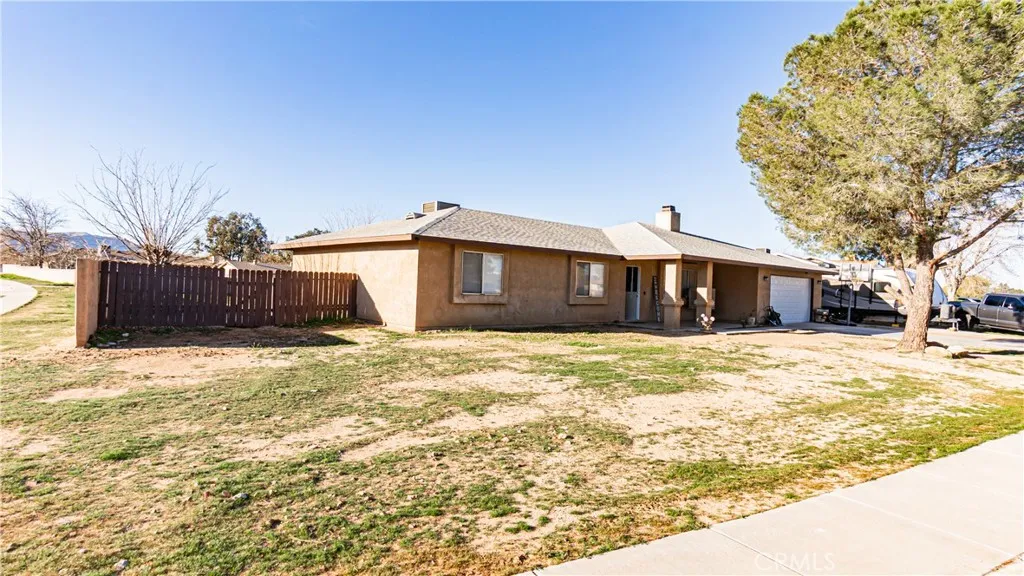 22993 Eyota, Apple Valley, California 92308 home-pic-2