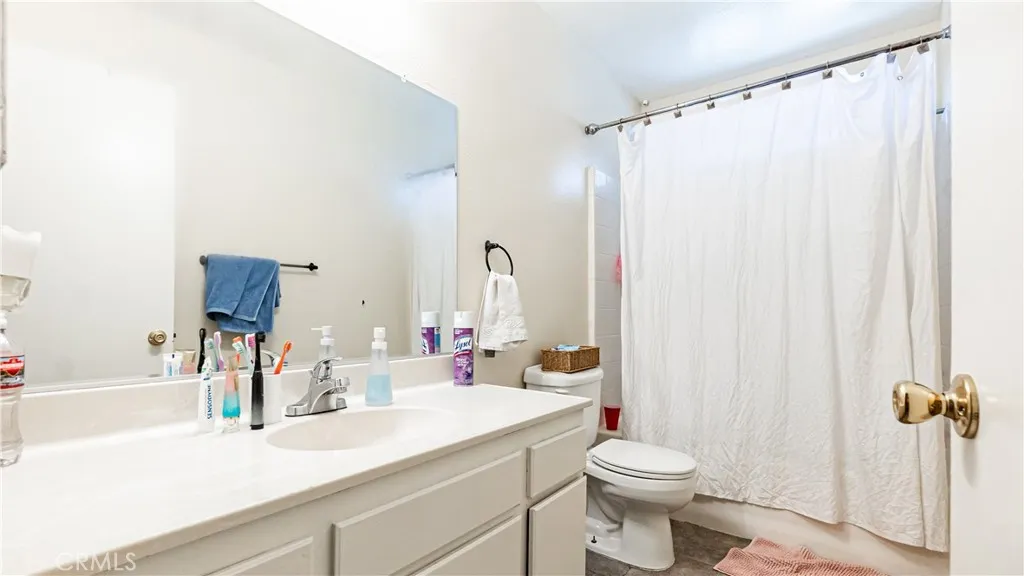 22993 Eyota, Apple Valley, California 92308 home-pic-20