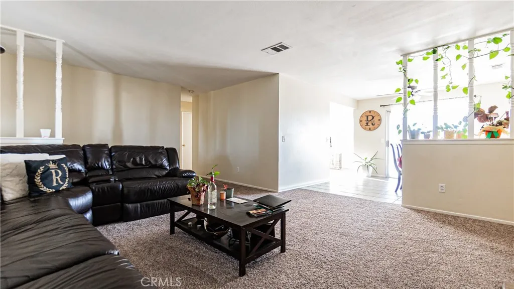 22993 Eyota, Apple Valley, California 92308 home-pic-7
