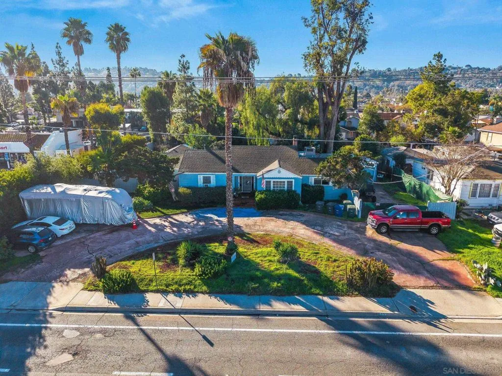 307 E Washington Ave, El Cajon, California 92020 home-pic-6