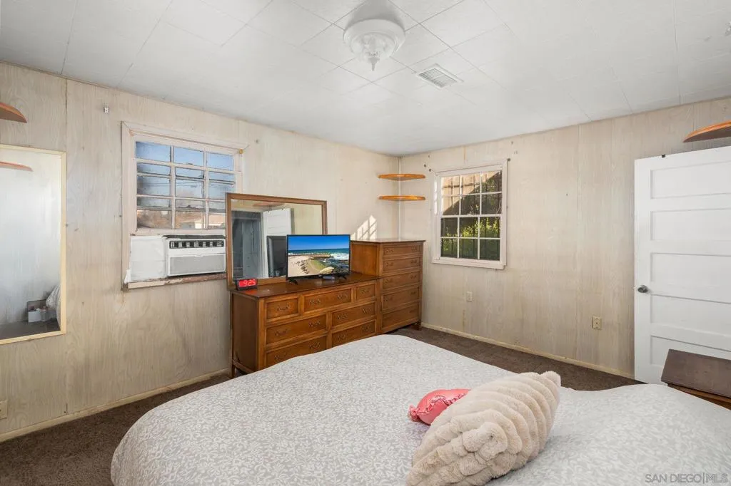 307 E Washington Ave, El Cajon, California 92020 home-pic-27