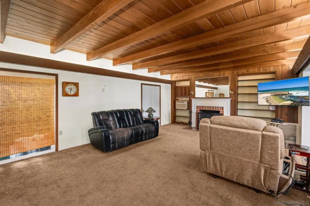307 E Washington Ave, El Cajon, California 92020 home-pic-20