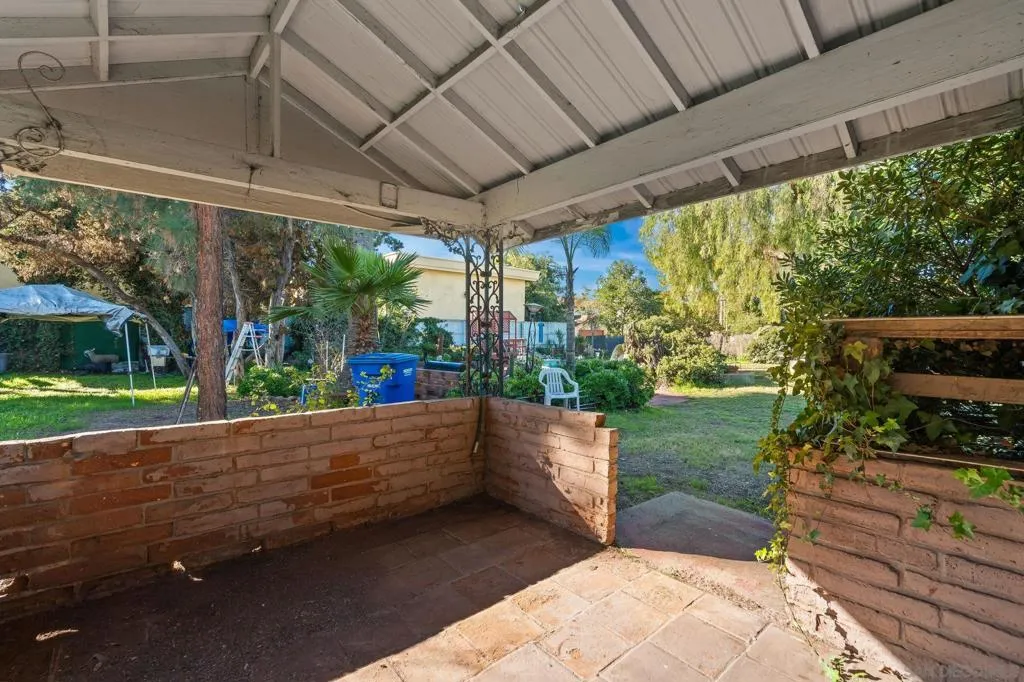 307 E Washington Ave, El Cajon, California 92020 home-pic-19