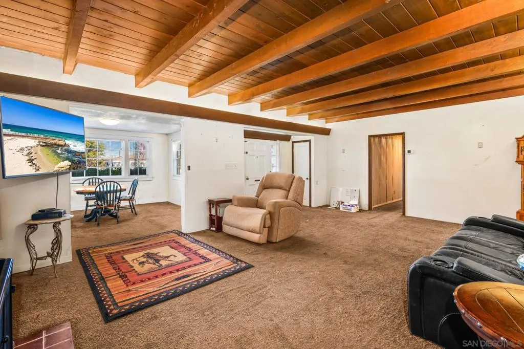 307 E Washington Ave, El Cajon, California 92020 home-pic-21