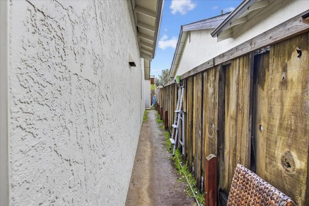 525 Cloudview Drive, Watsonville, California 95076 home-pic-26