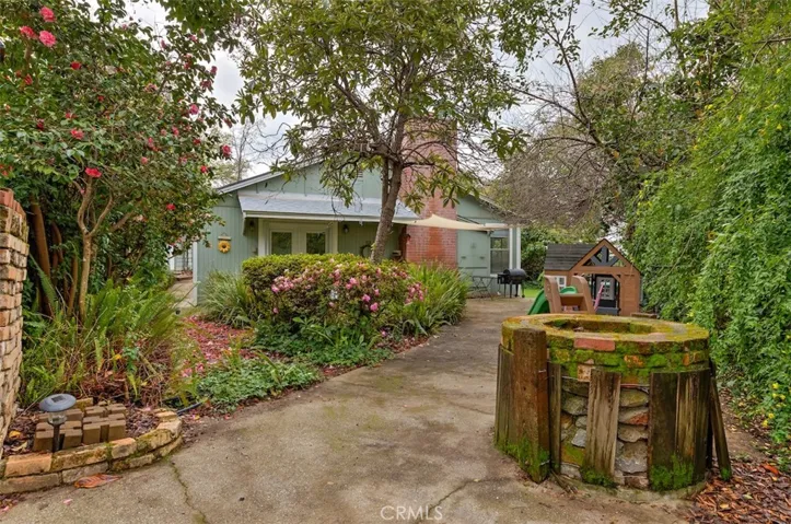 Lovely country setting.