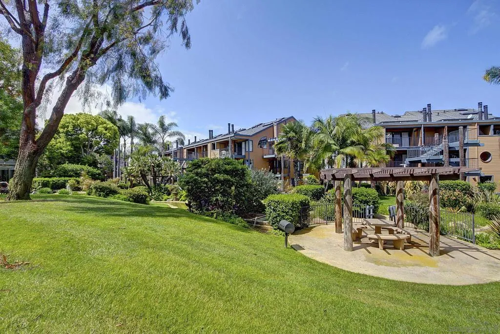 4008 Aguila St I, Carlsbad, California 92008 home-pic-46