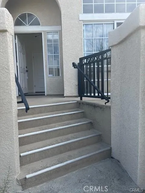 2300 Maple Avenue 80, Torrance, California 90503 home-pic-2