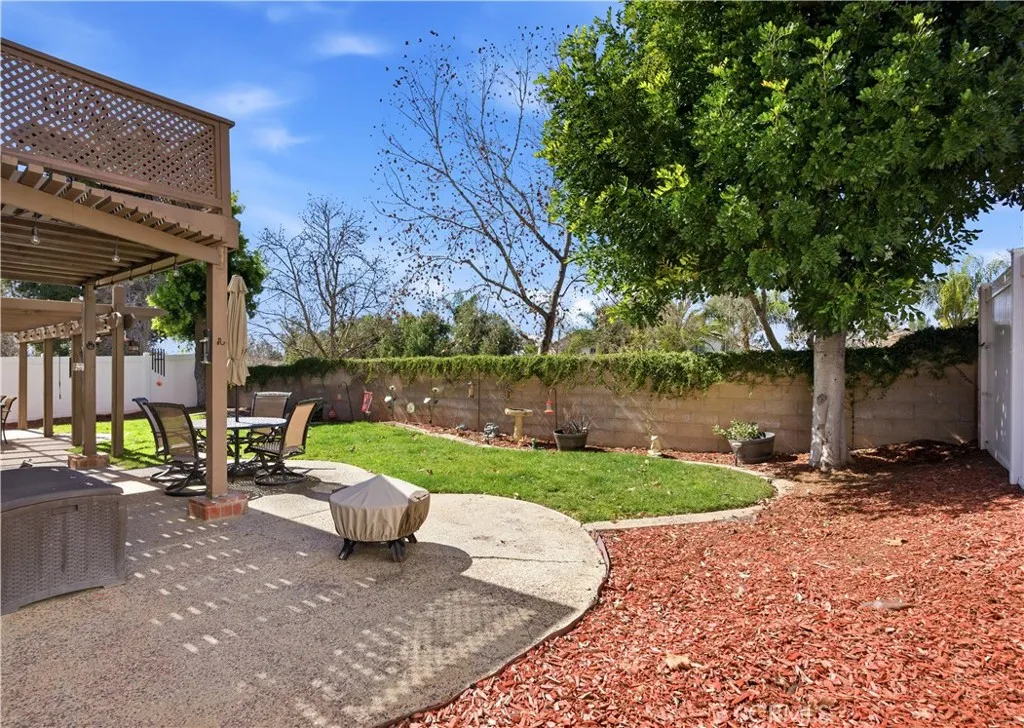 39147 Via Pamplona, Murrieta, California 92563 home-pic-30