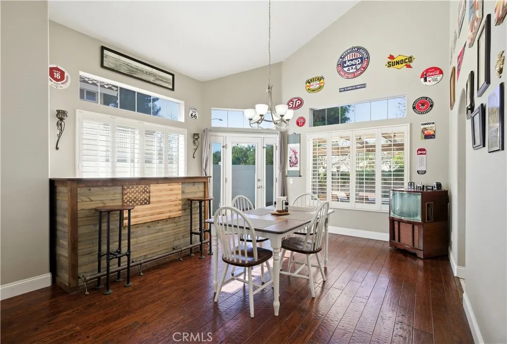 39147 Via Pamplona, Murrieta, California 92563 home-pic-8