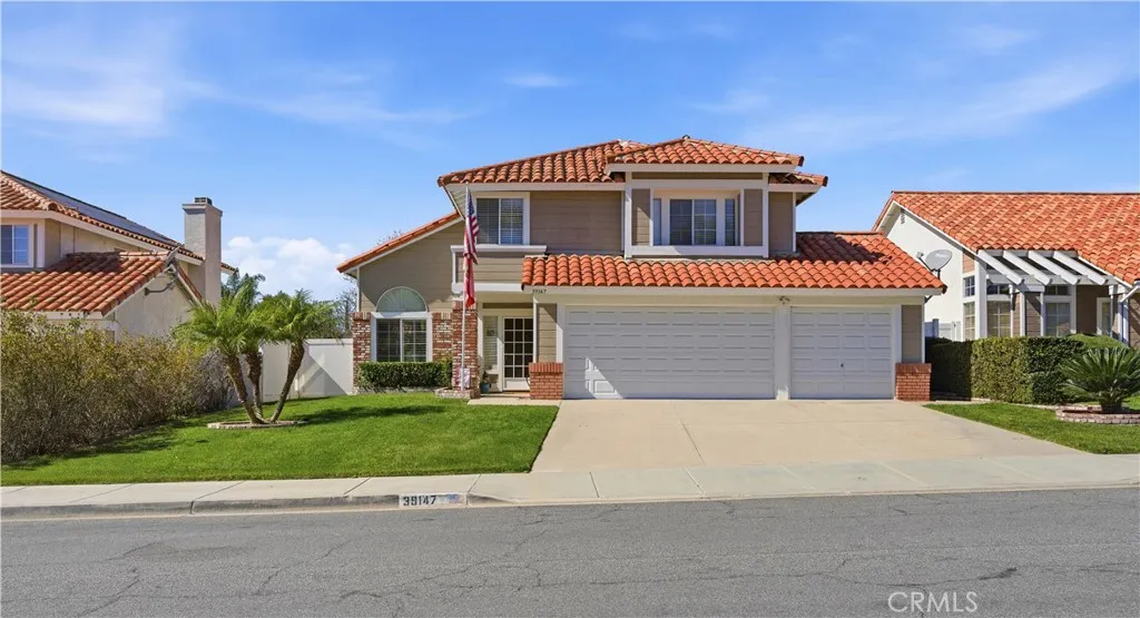 39147 Via Pamplona, Murrieta, California 92563 home-pic-1