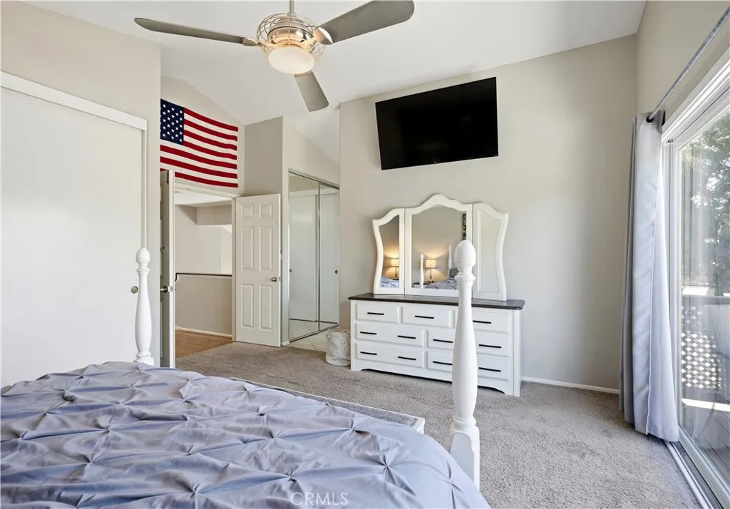 39147 Via Pamplona, Murrieta, California 92563 home-pic-19