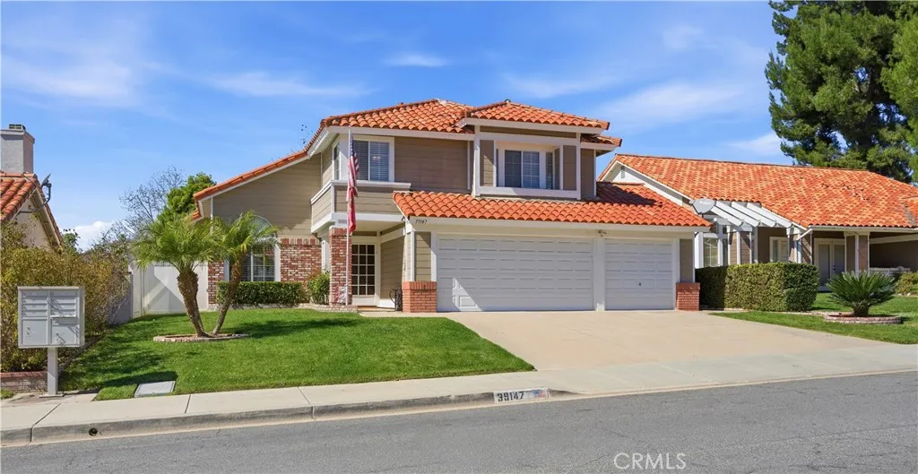 39147 Via Pamplona, Murrieta, California 92563 home-pic-2