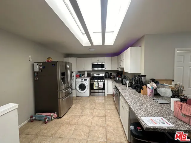 2 Bed+3 Bath - Upper Rear