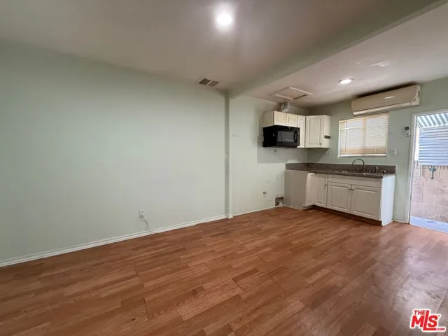 7304 Canby Avenue, Reseda, California 91335
