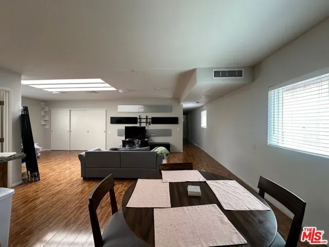 2 Bed+3 Bath - Upper Rear