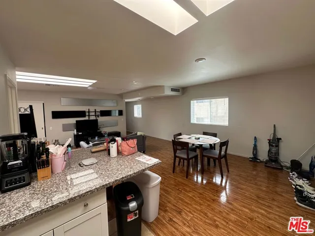 2 Bed+3 Bath - Upper Rear