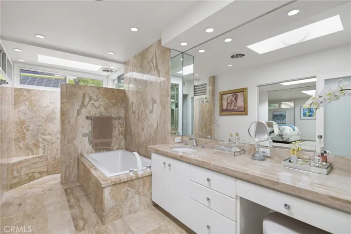 1241 Bayside, Corona Del Mar, California 92625
