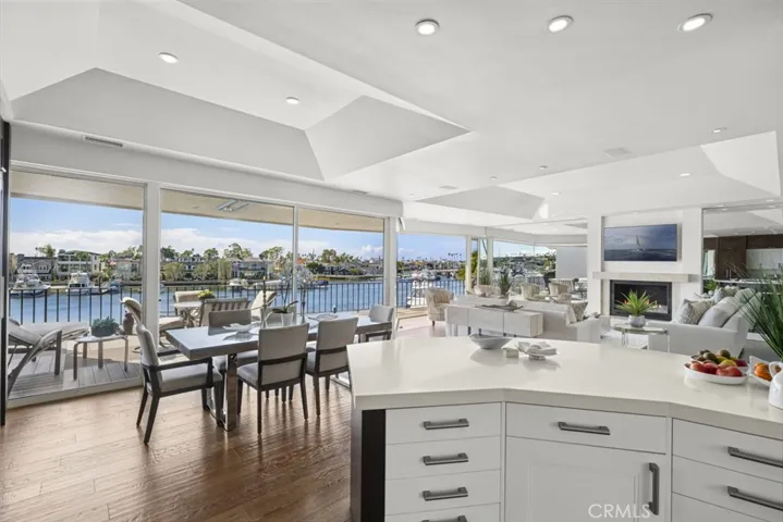 1241 Bayside, Corona Del Mar, California 92625
