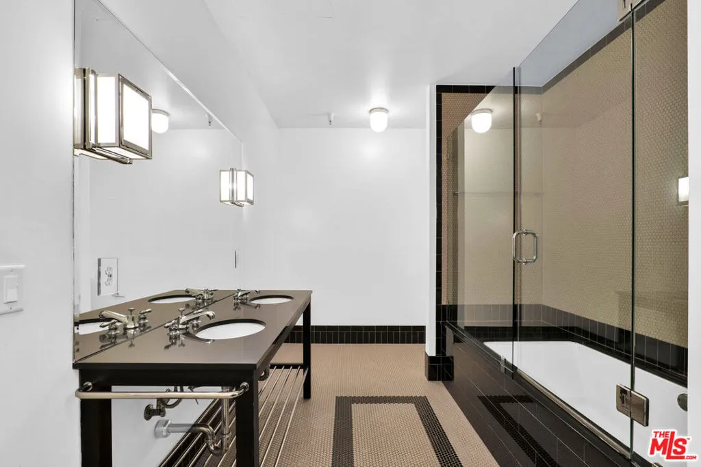 1645 Vine Street 711, Los Angeles, California 90028 home-pic-16