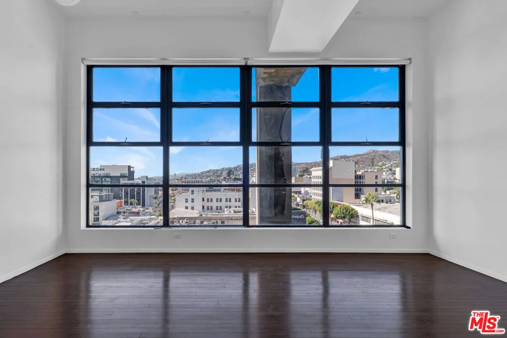 1645 Vine Street 711, Los Angeles, California 90028 home-pic-2