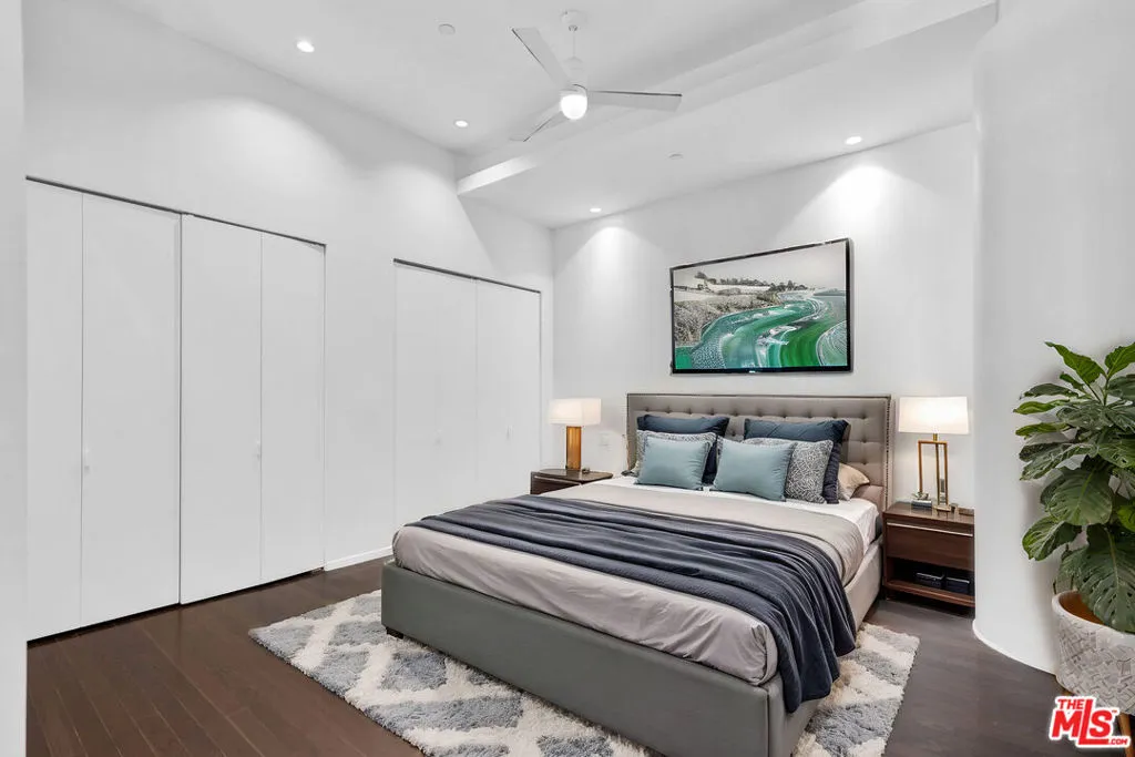 1645 Vine Street 711, Los Angeles, California 90028 home-pic-10
