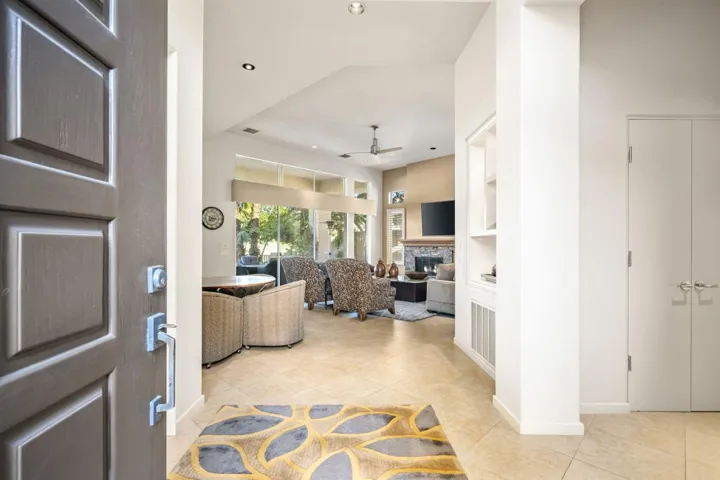 21-web-or-mls-21-print-MHHolly_2023_021