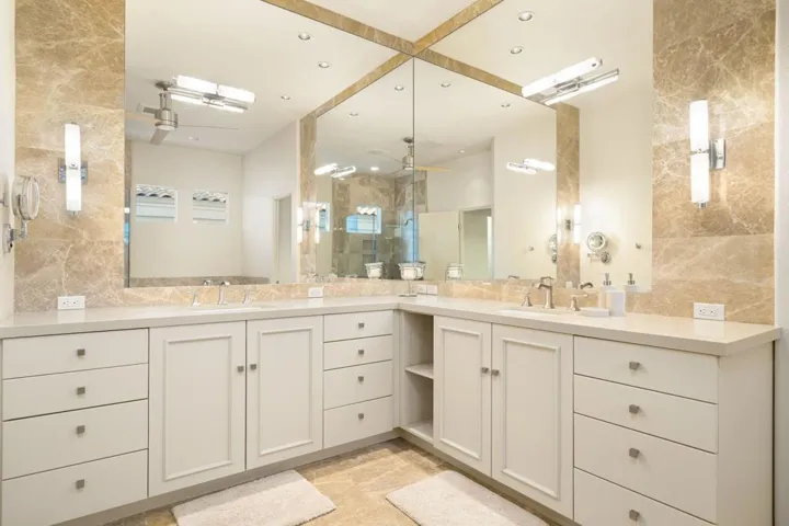 39-web-or-mls-39-print-MHHolly_2023_039