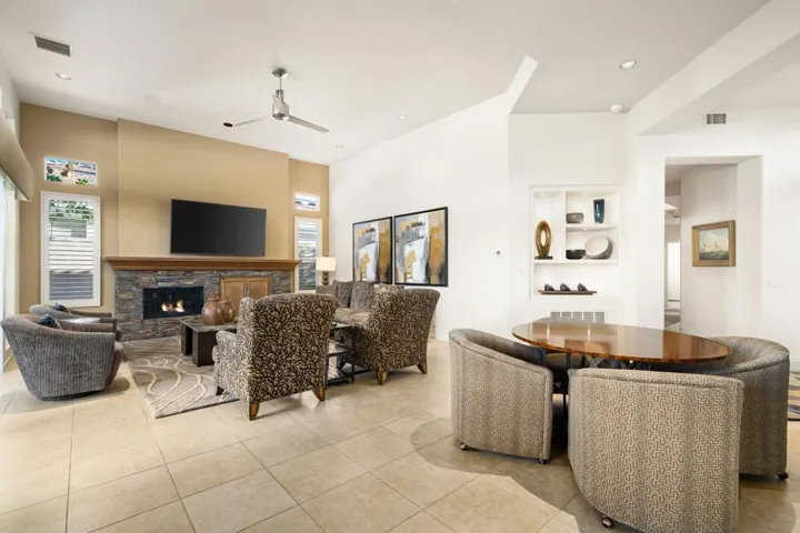 24-web-or-mls-24-print-MHHolly_2023_024