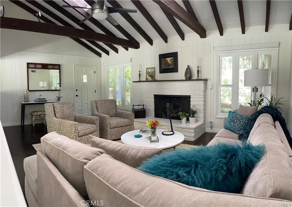 19631 Rosita Street, Tarzana, California 91356 home-pic-4