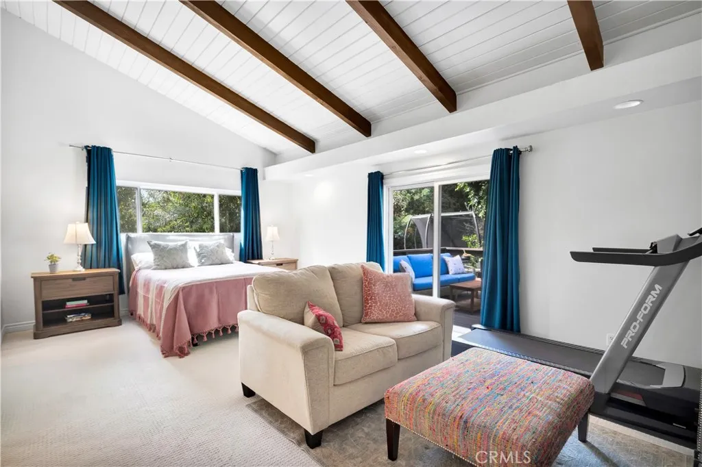 19631 Rosita Street, Tarzana, California 91356 home-pic-13