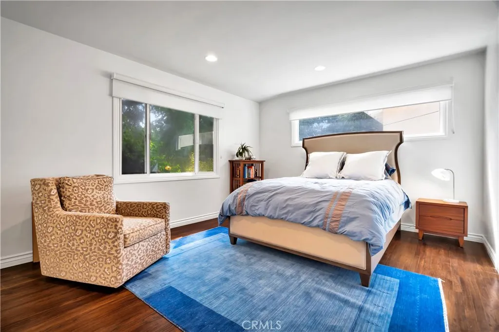 19631 Rosita Street, Tarzana, California 91356 home-pic-20