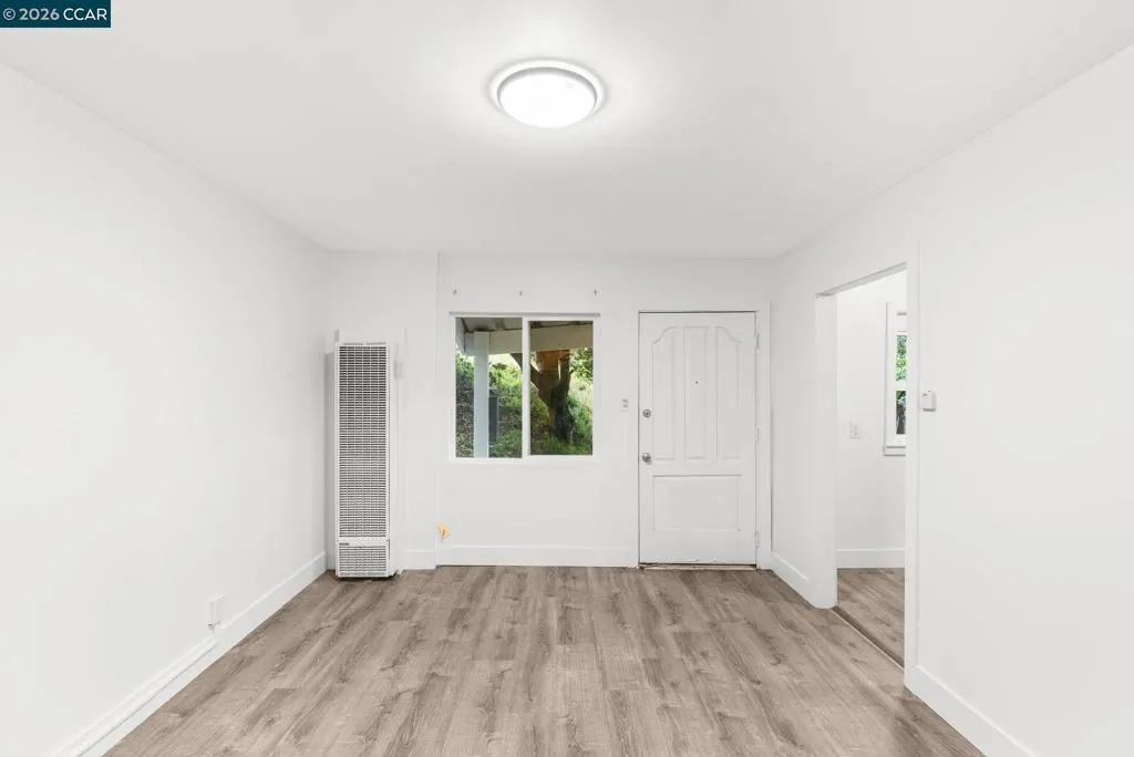 2220 2220 S Crest Ave, Martinez, California 94553 home-pic-3