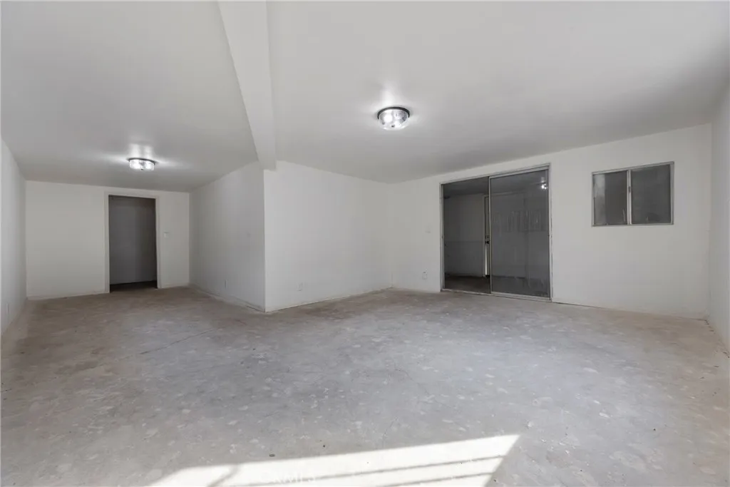 1937 W 80th Street, Los Angeles, California 90047 home-pic-30