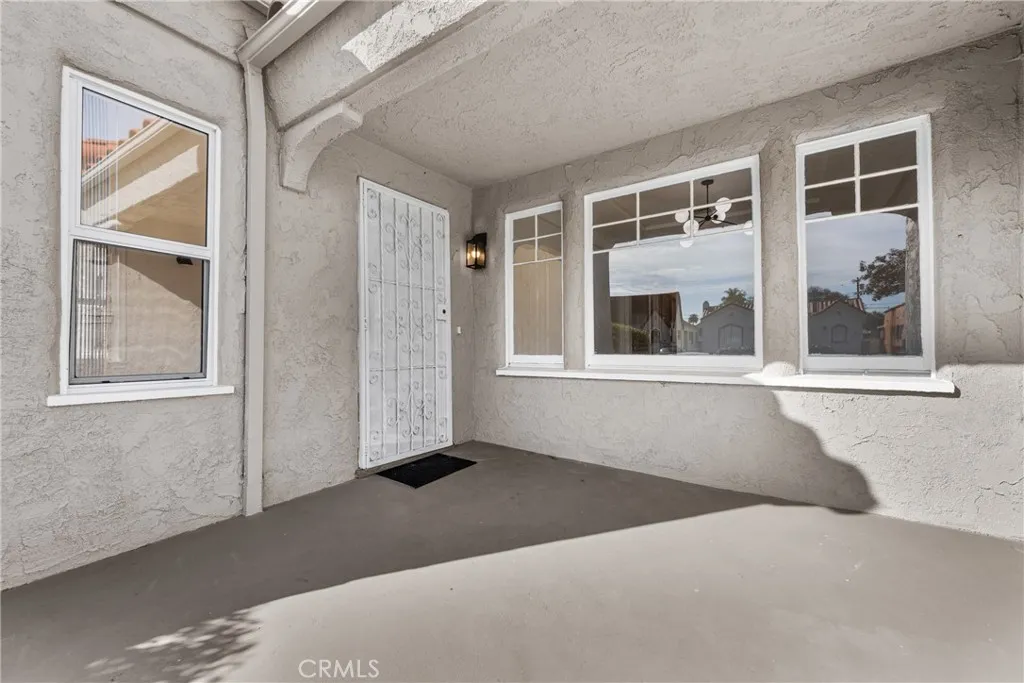 1937 W 80th Street, Los Angeles, California 90047 home-pic-4