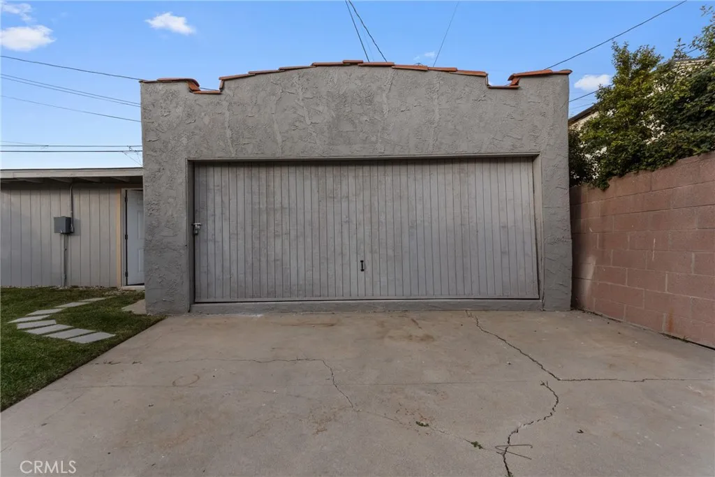 1937 W 80th Street, Los Angeles, California 90047 home-pic-28
