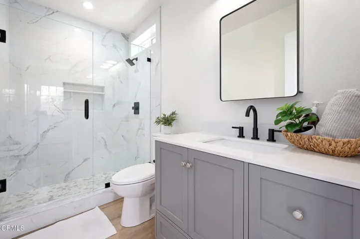 017_97_everett_moorpark_017_338