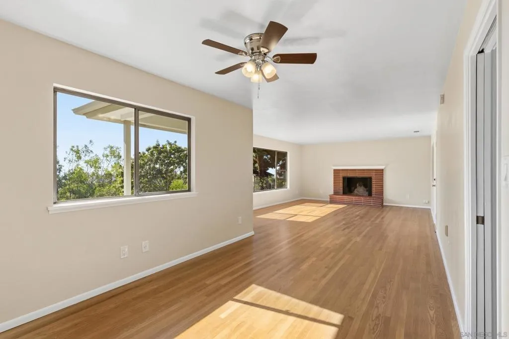905 Loma Ct, El Cajon, California 92020 home-pic-9