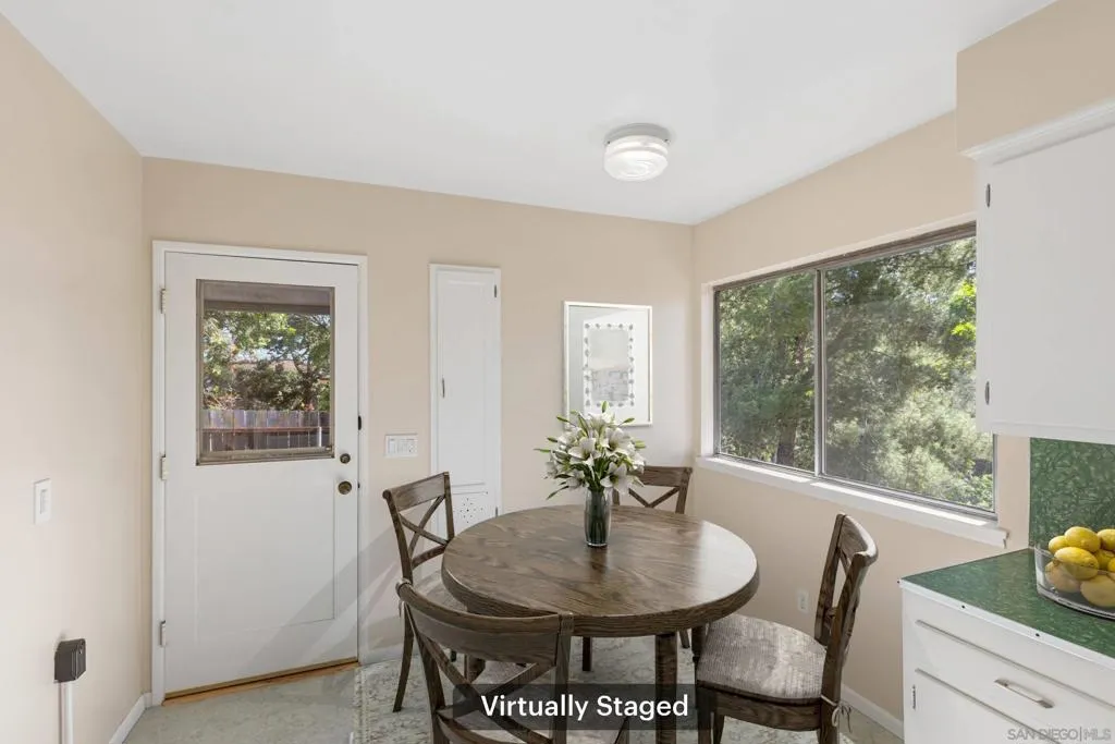 905 Loma Ct, El Cajon, California 92020 home-pic-26